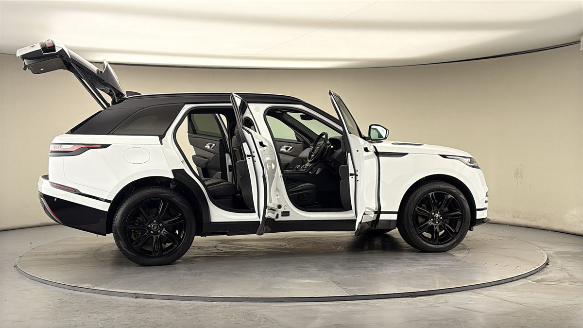 More views of Land Rover Range Rover Velar