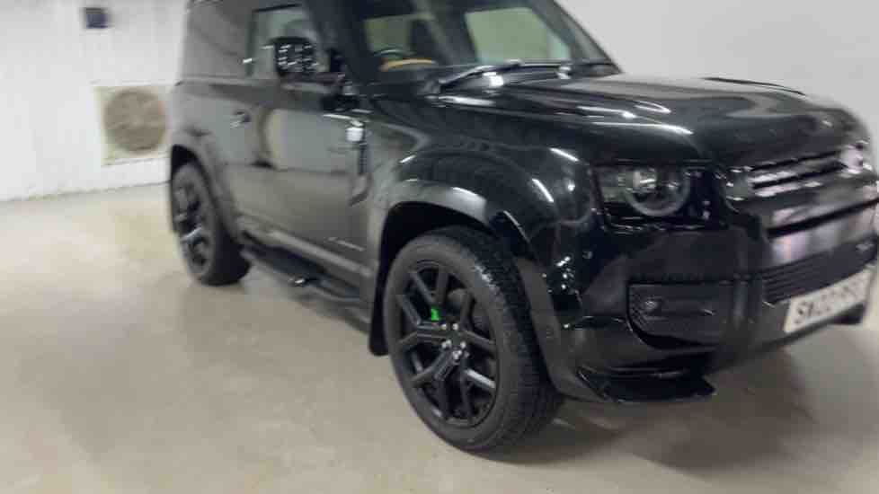 More views of Land Rover Defender 90