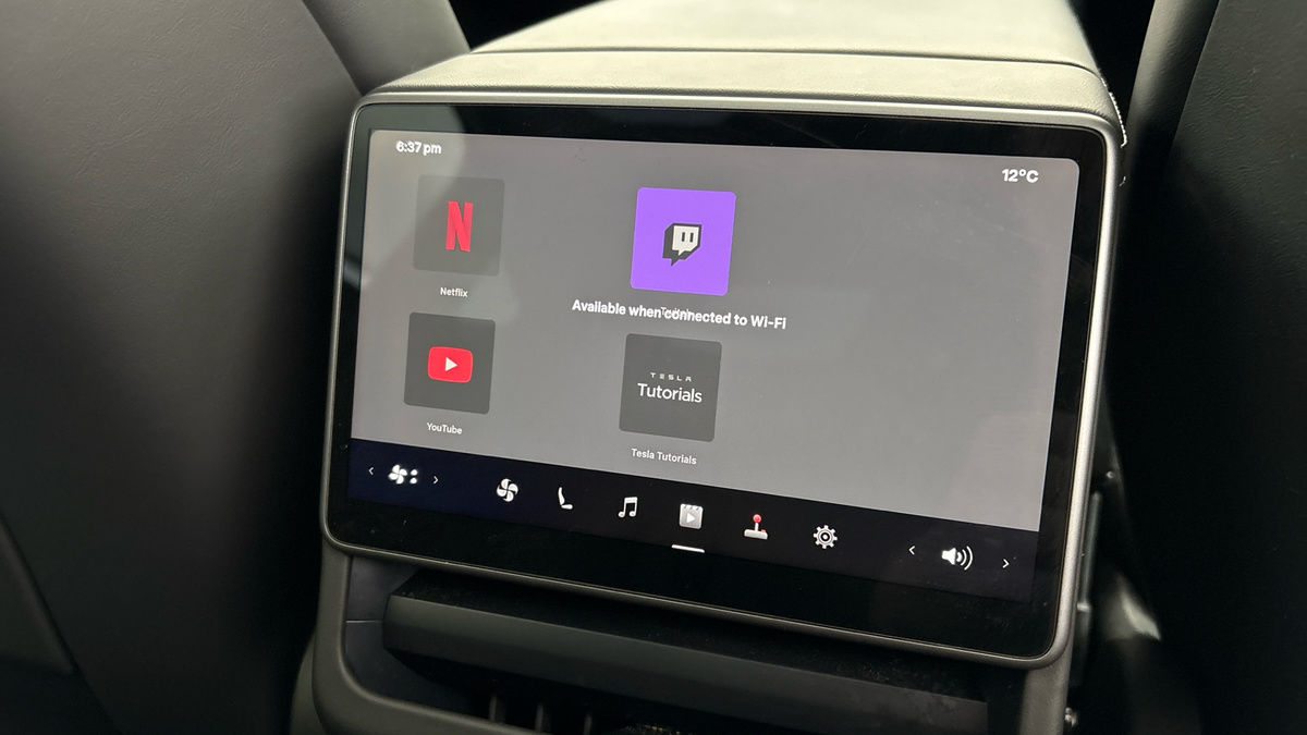 Tesla Model Y Image 35