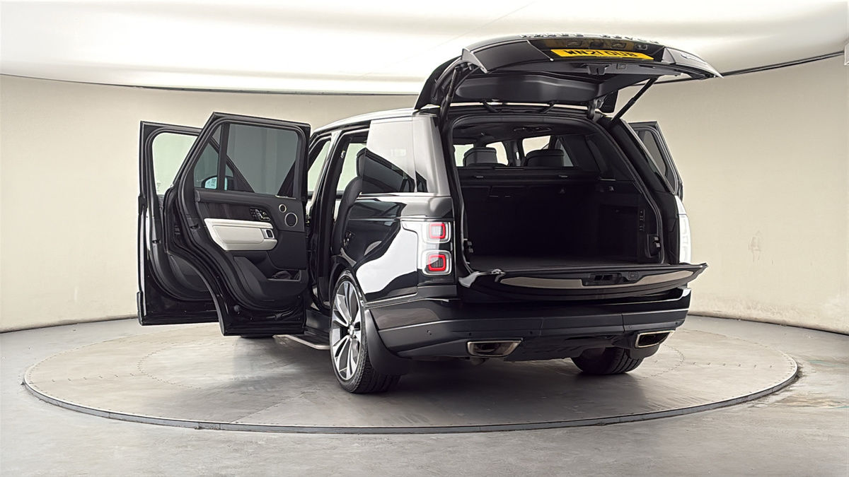 More views of Land Rover Range Rover