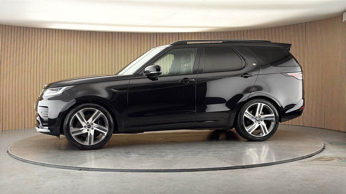 More views of Land Rover Discovery