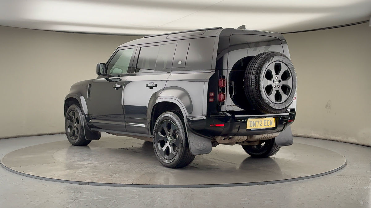 Land Rover Defender 110 Image 2