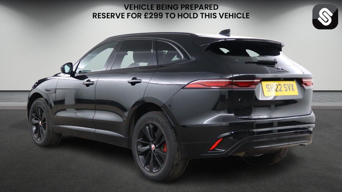 Jaguar F-PACE Image 3