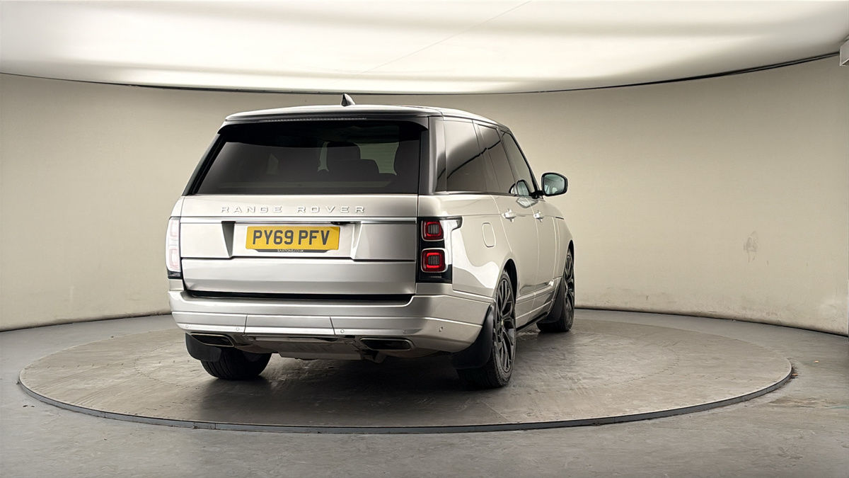 More views of Land Rover Range Rover