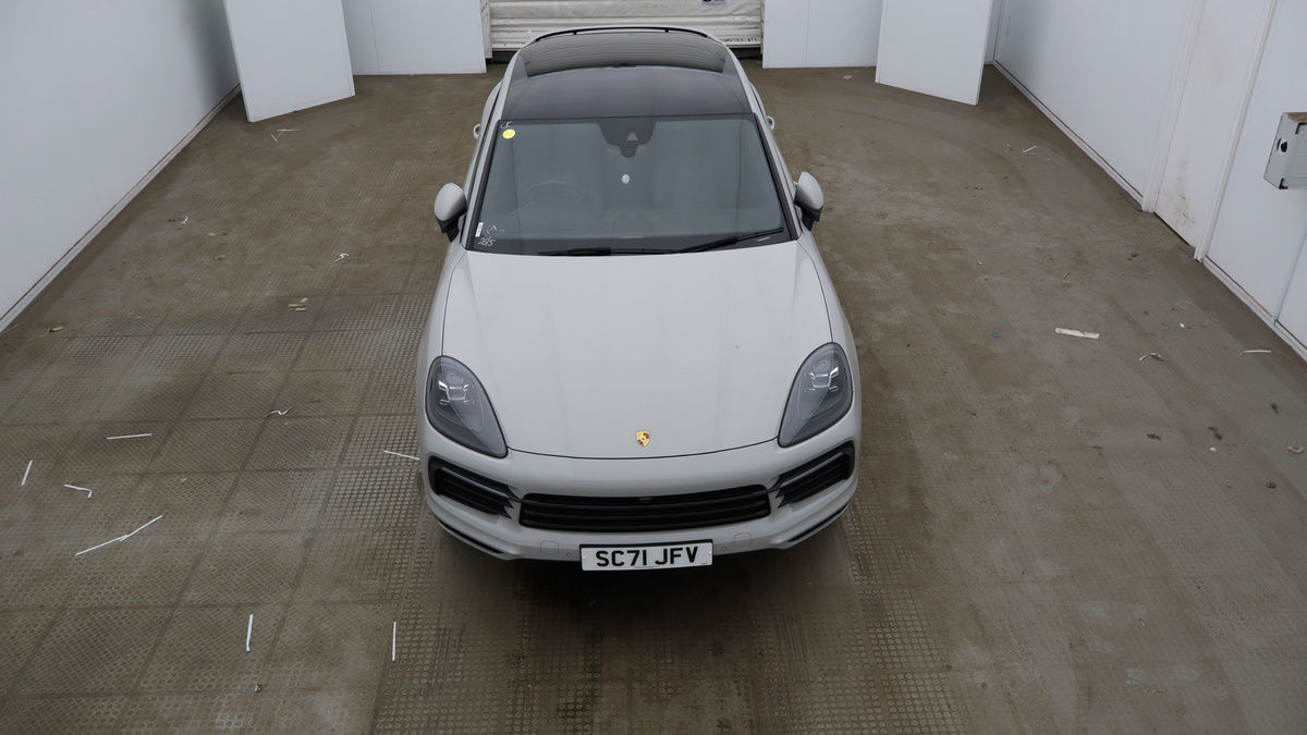 Porsche Cayenne Image 7
