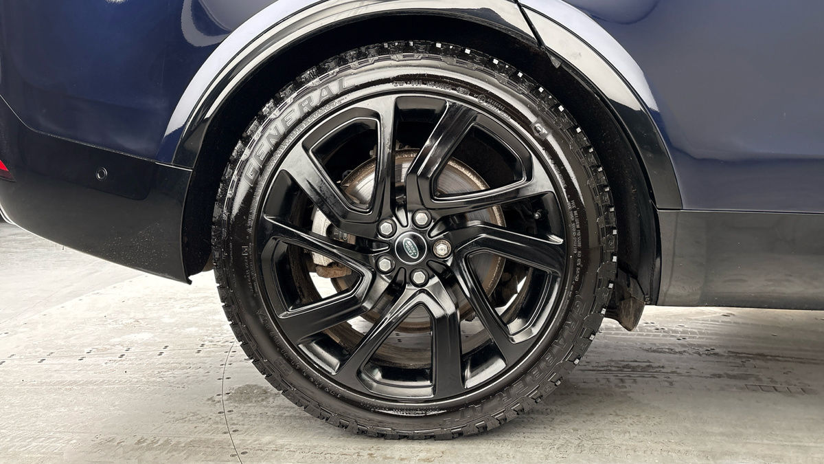Land Rover Discovery Image 10