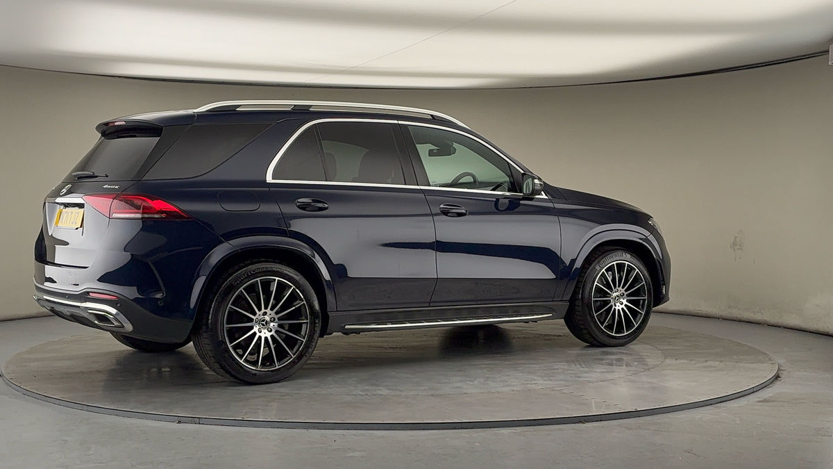 More views of Mercedes-Benz GLE