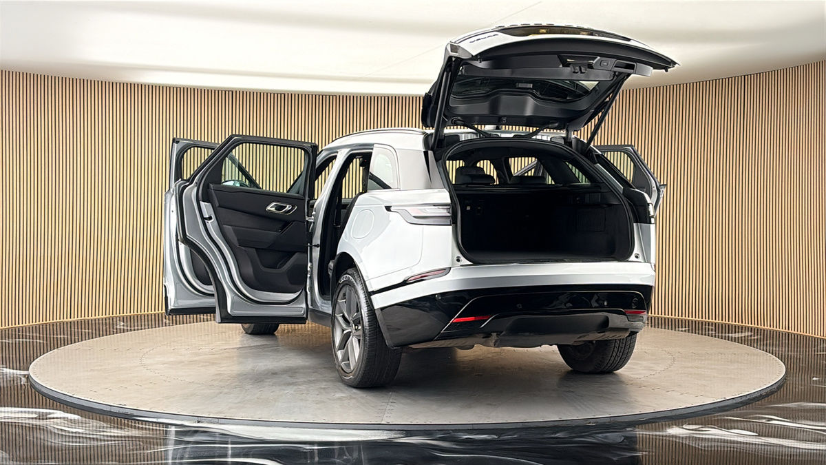 More views of Land Rover Range Rover Velar