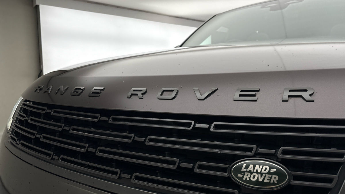 Land Rover Range Rover Sport Image 24