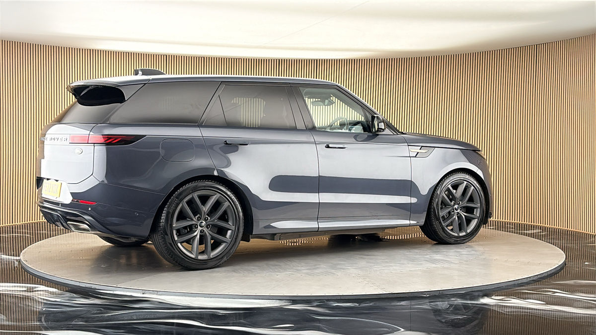 More views of Land Rover Range Rover Sport