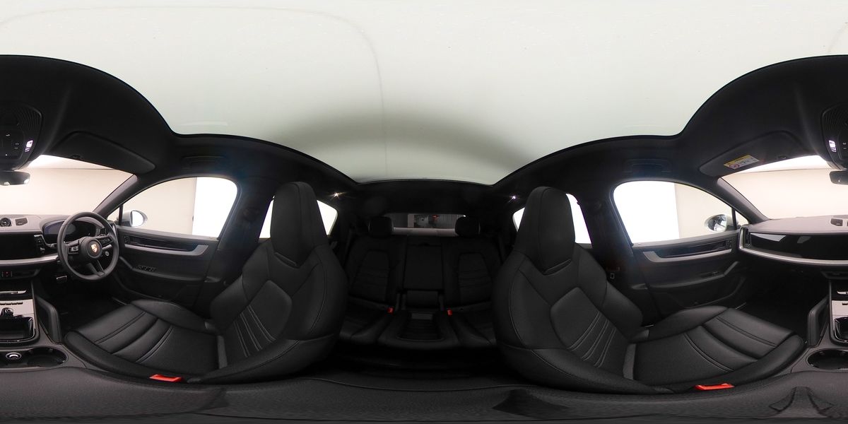 More views of Porsche Cayenne