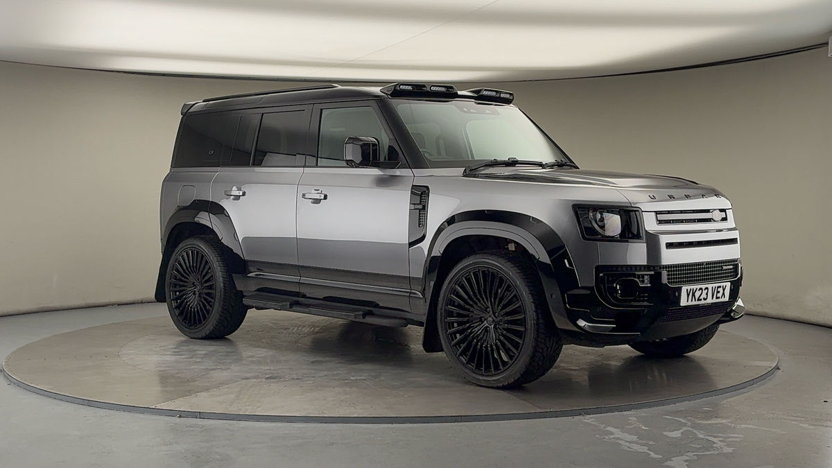 More views of Land Rover Defender 110