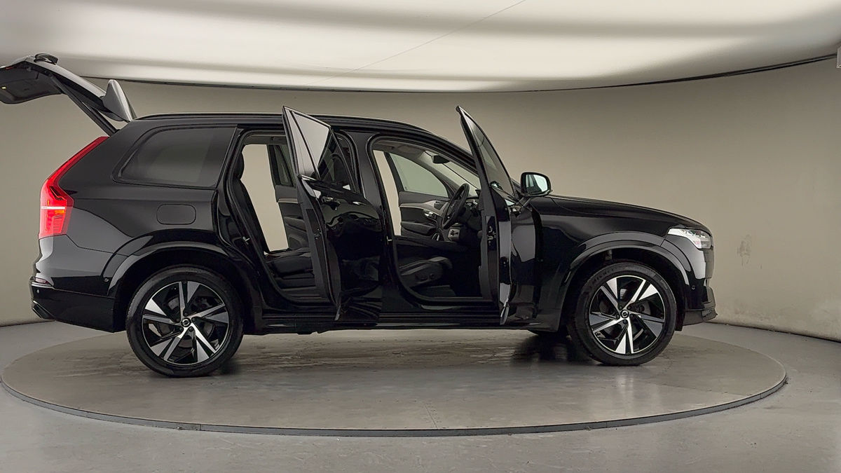 More views of Volvo XC90