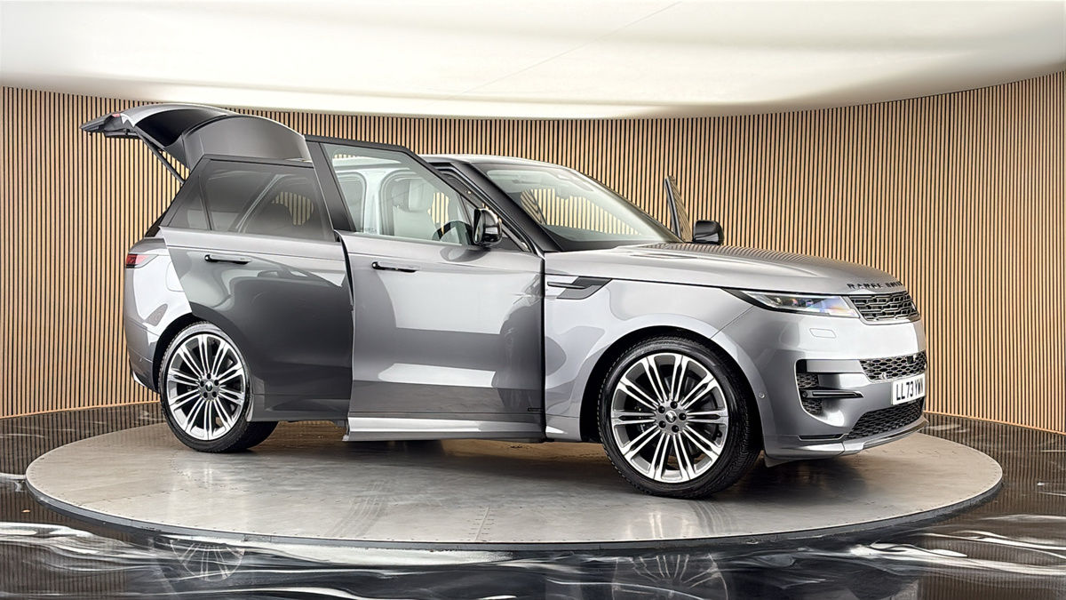 More views of Land Rover Range Rover Sport