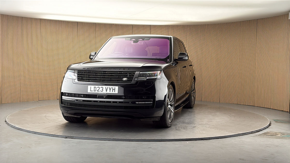 More views of Land Rover Range Rover