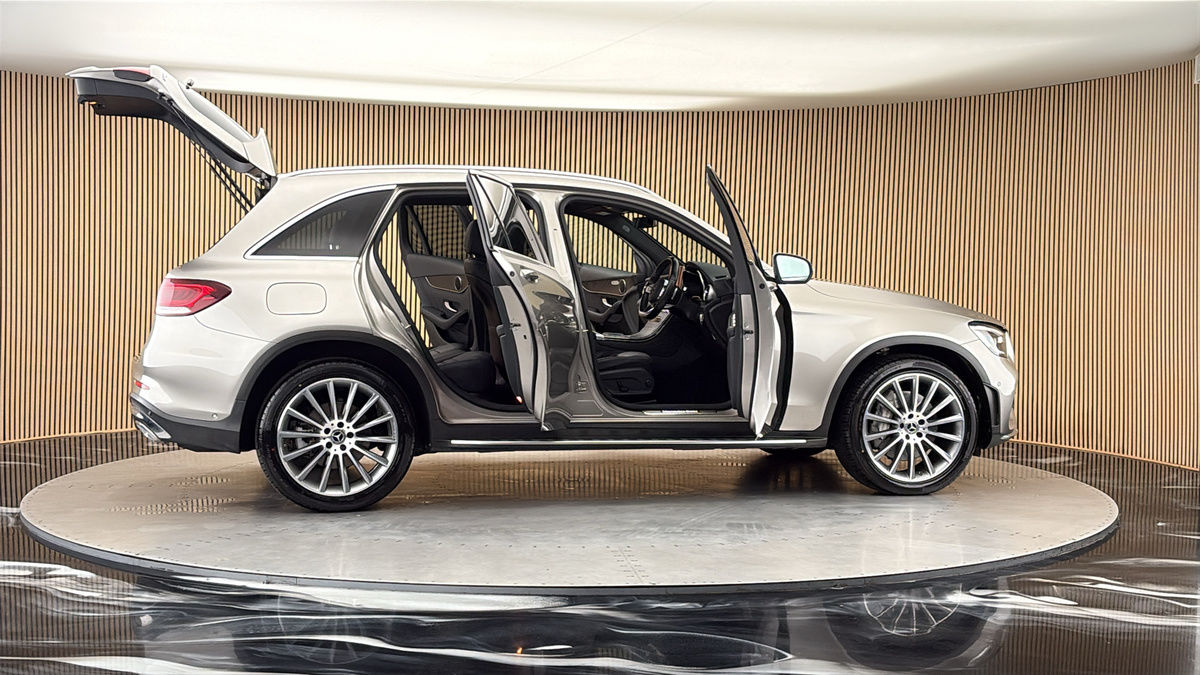 More views of Mercedes-Benz GLC