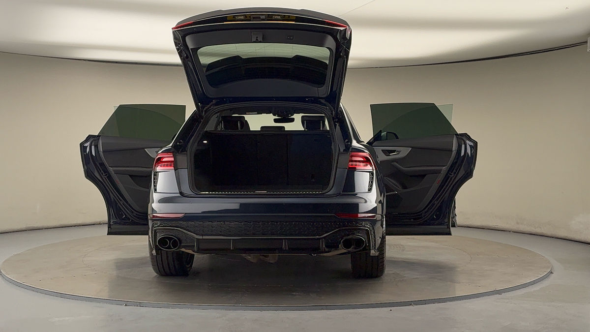 More views of Audi RSQ8