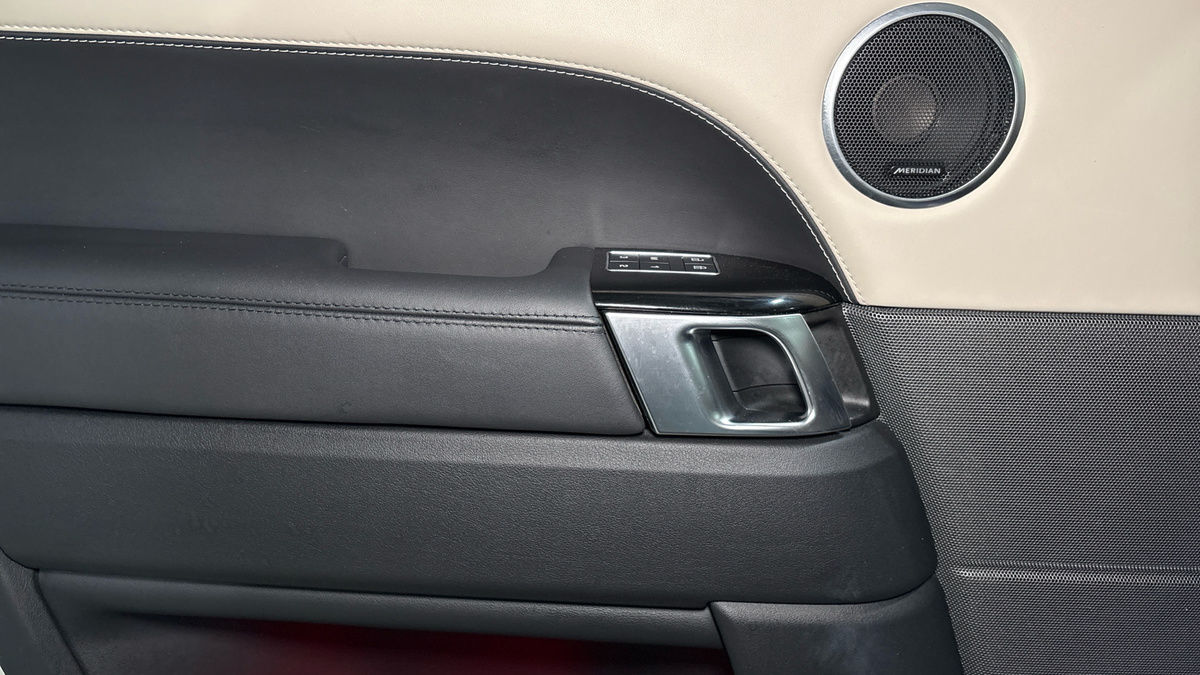 Land Rover Range Rover Sport Image 19