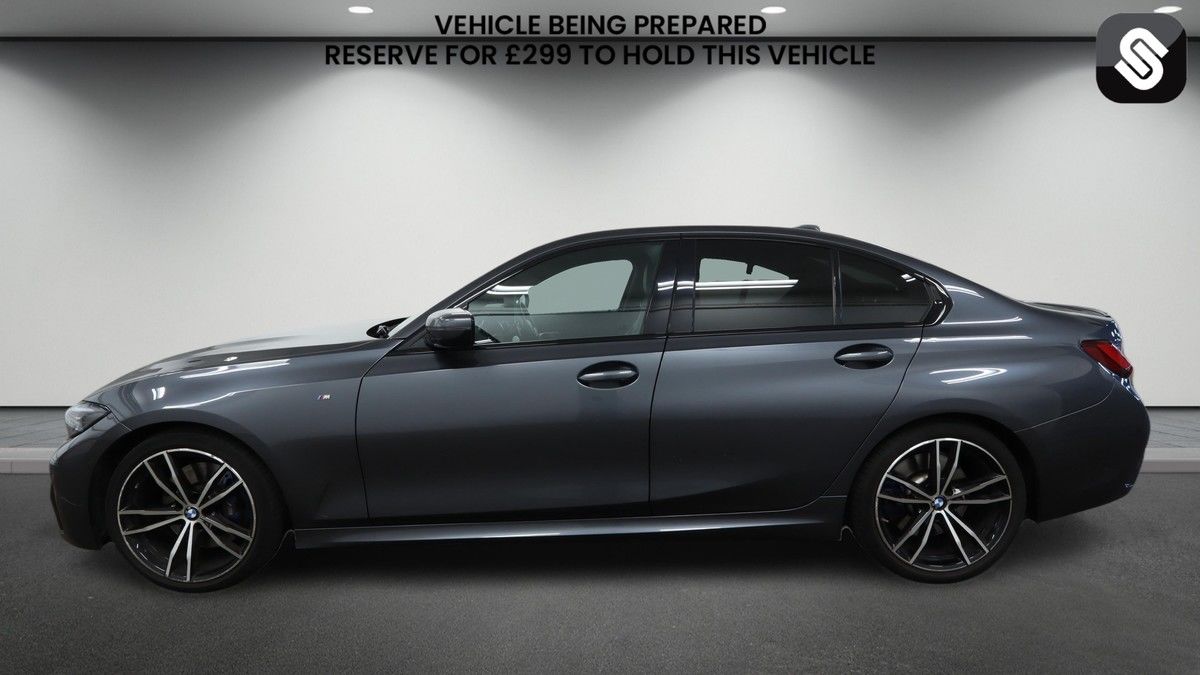 BMW 3 Series Image 6