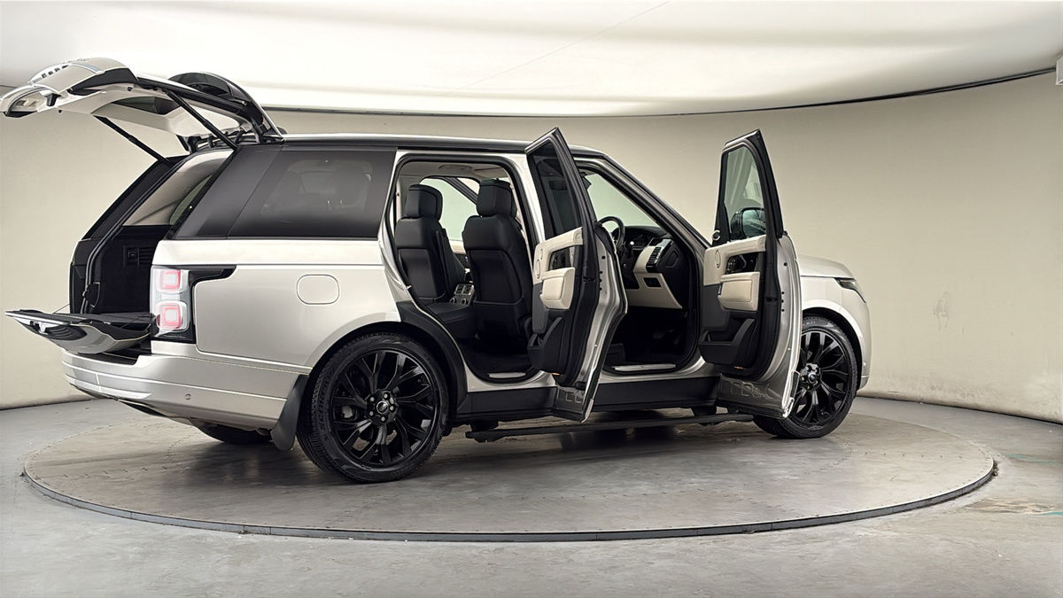 More views of Land Rover Range Rover