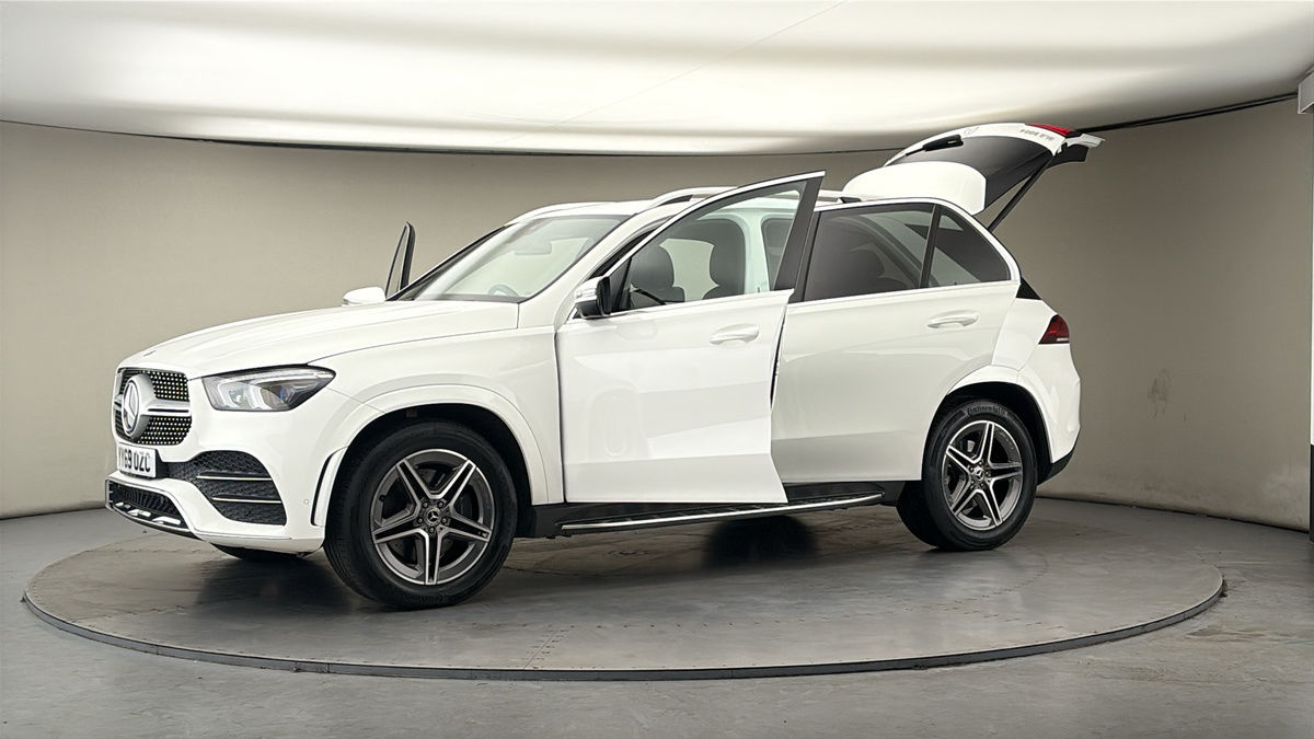 More views of Mercedes-Benz GLE