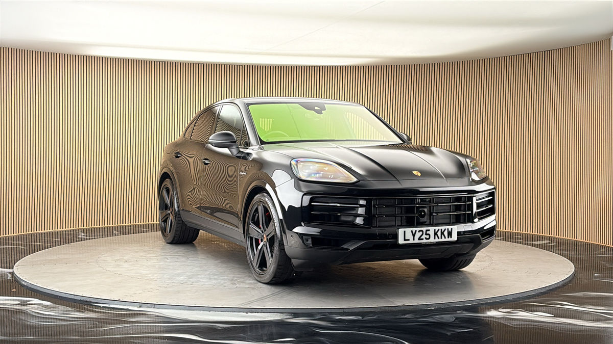 More views of Porsche Cayenne