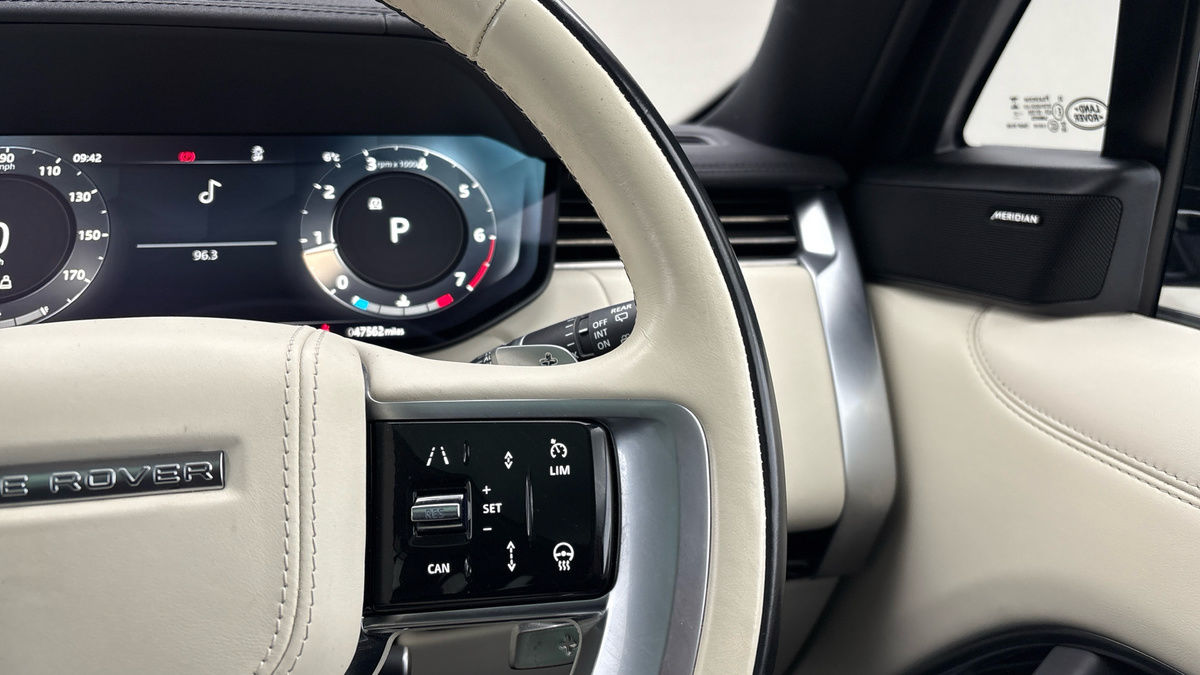 Land Rover Range Rover Image 14