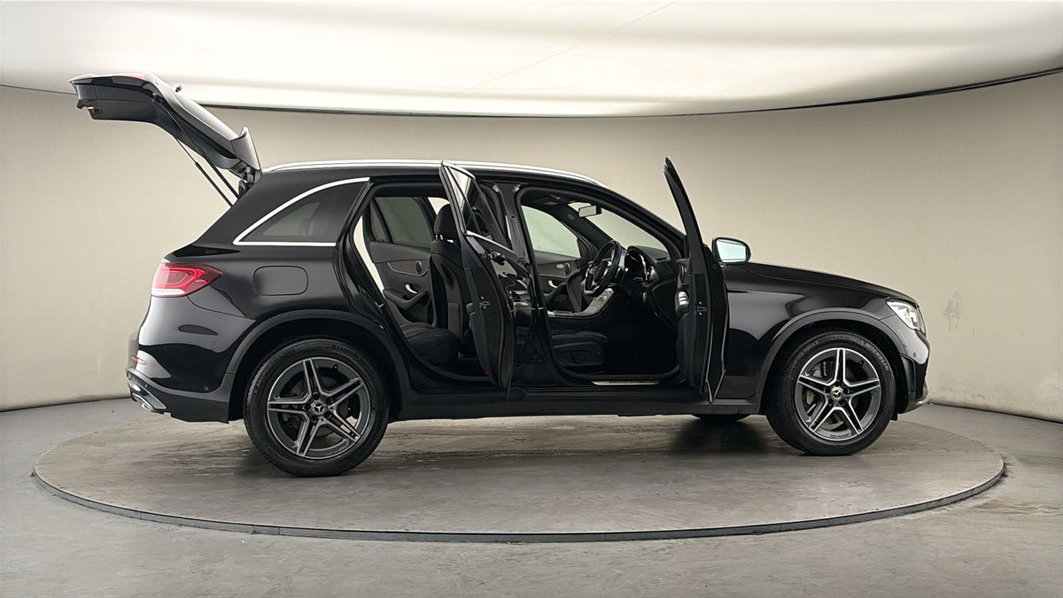 More views of Mercedes-Benz GLC