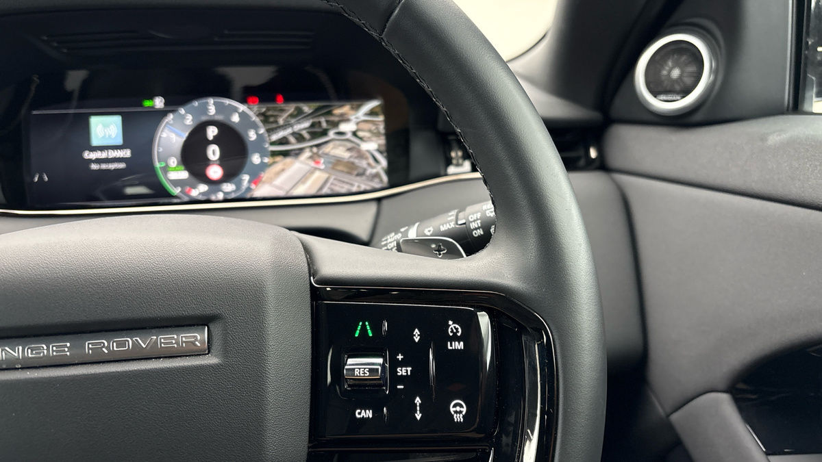 Land Rover Range Rover Evoque Image 14