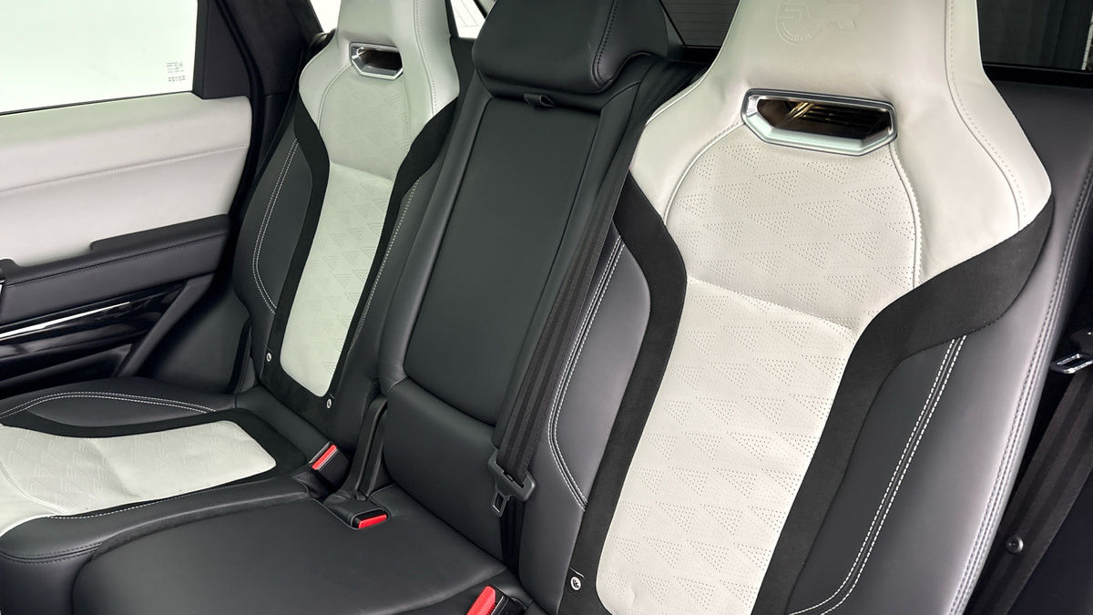 Land Rover Range Rover Sport Image 8