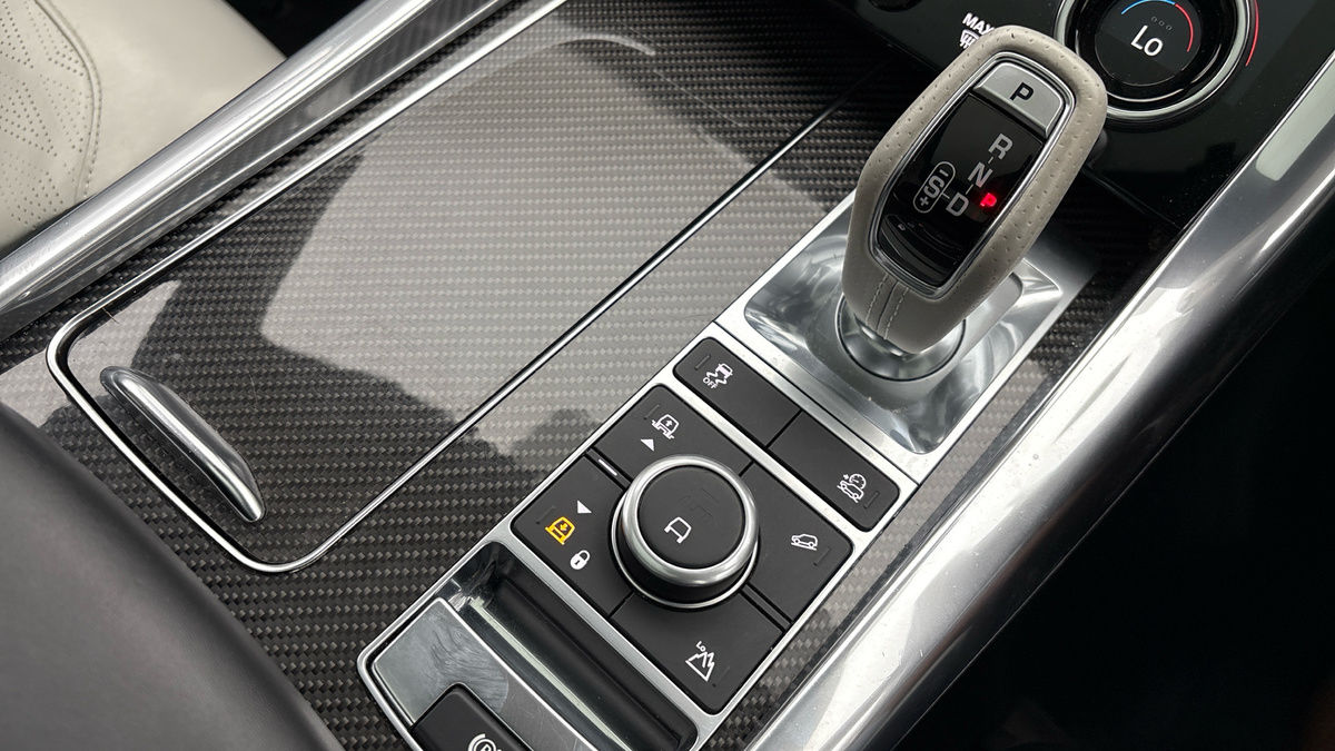 Land Rover Range Rover Sport Image 26