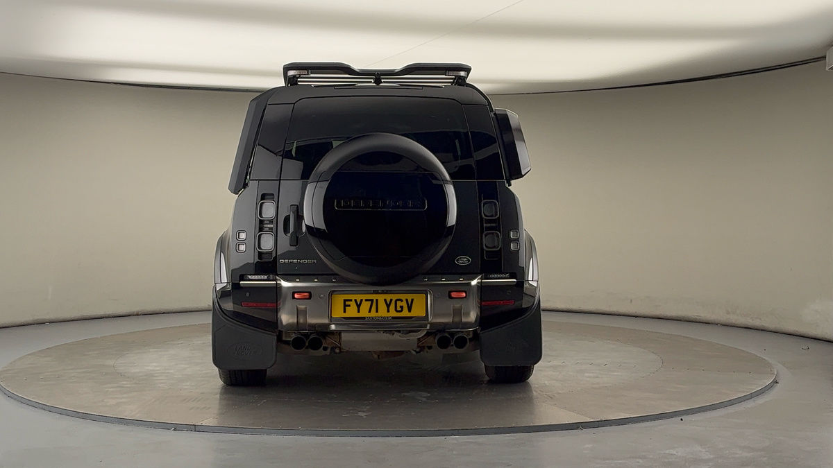 Land Rover Defender 110 Image 4