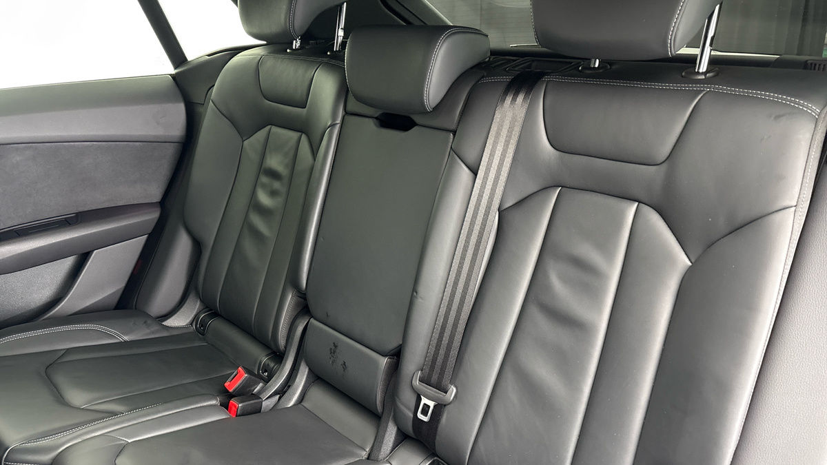 Audi Q8 Image 8