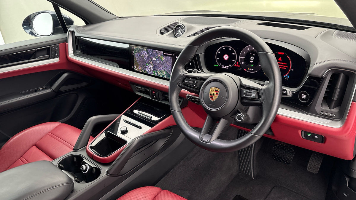 Porsche Cayenne Image 5