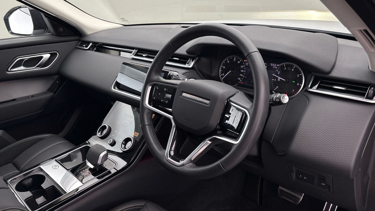 Land Rover Range Rover Velar Image 5