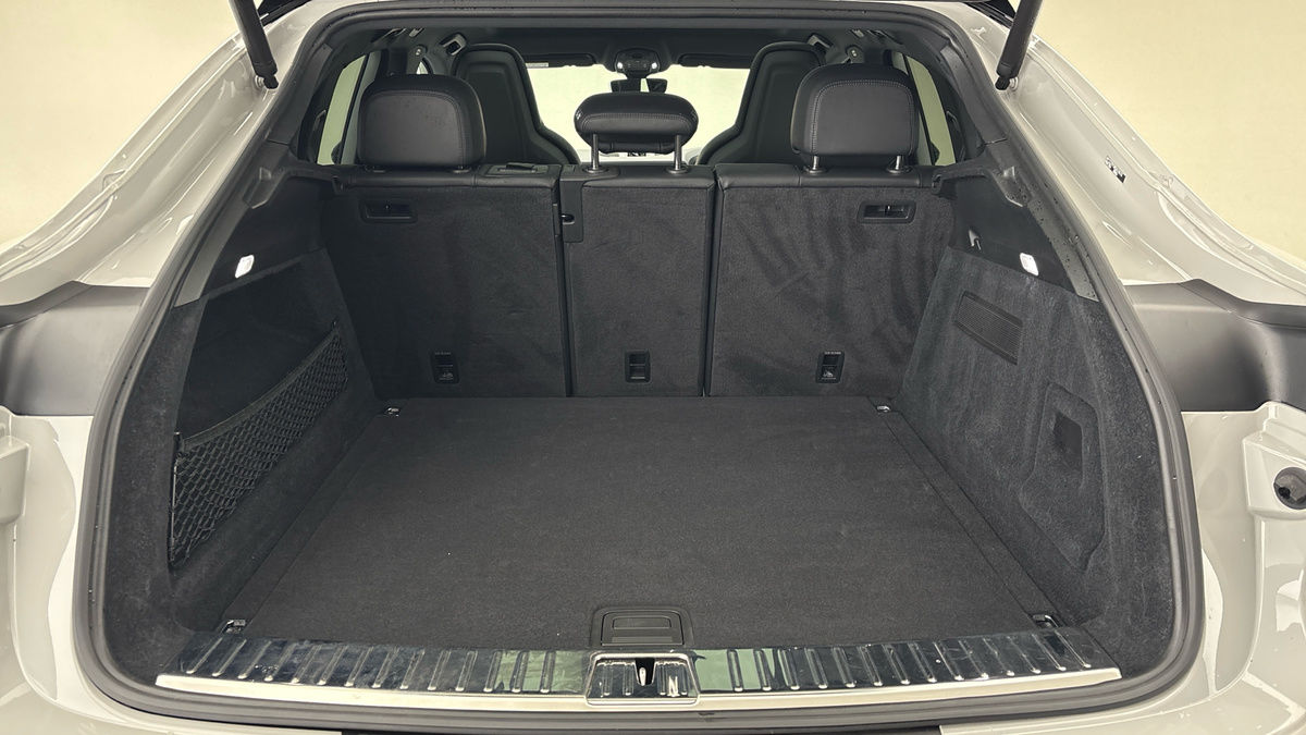 Porsche Cayenne Image 11