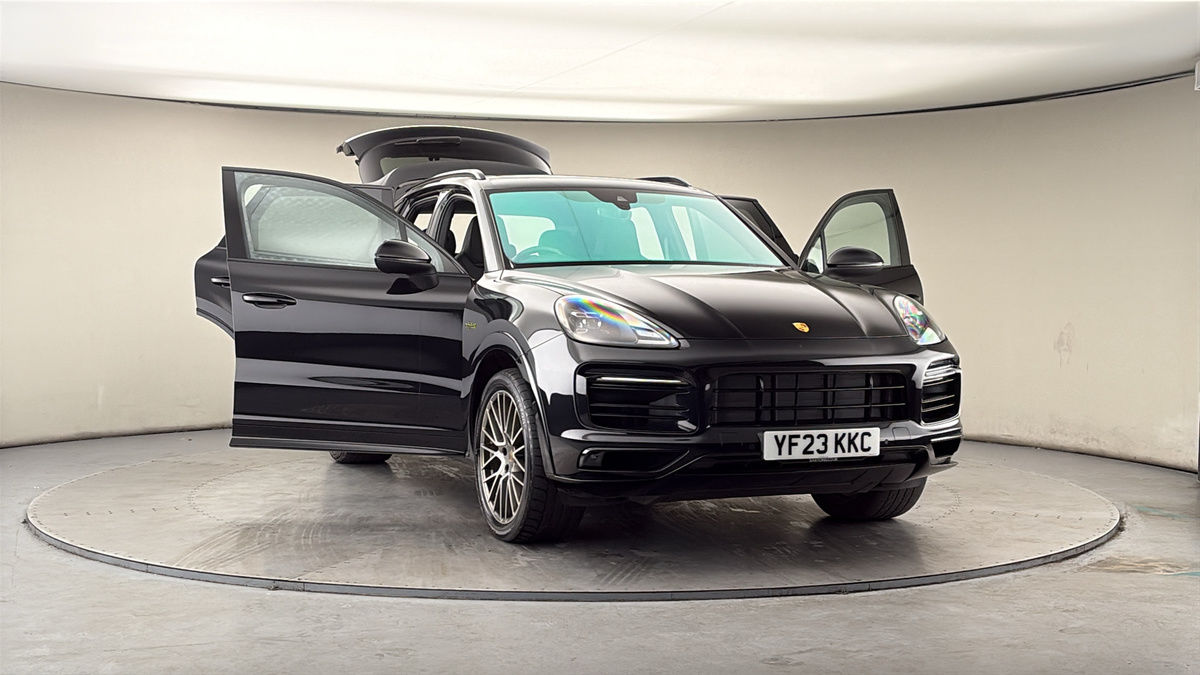 More views of Porsche Cayenne