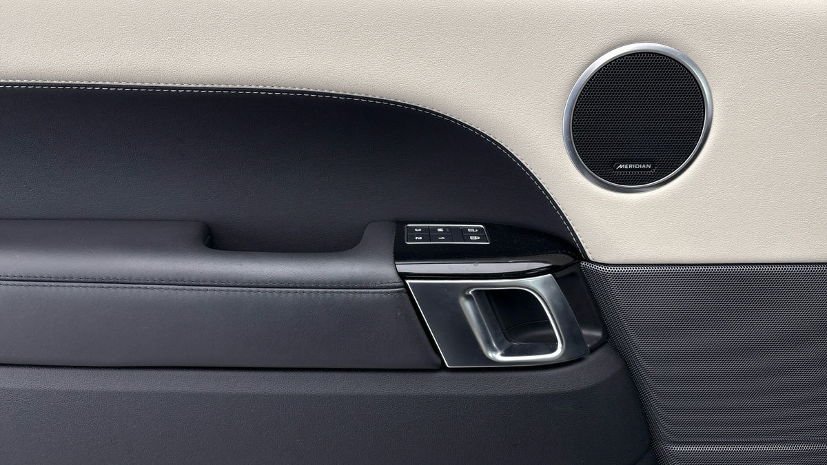 Land Rover Range Rover Sport Image 19