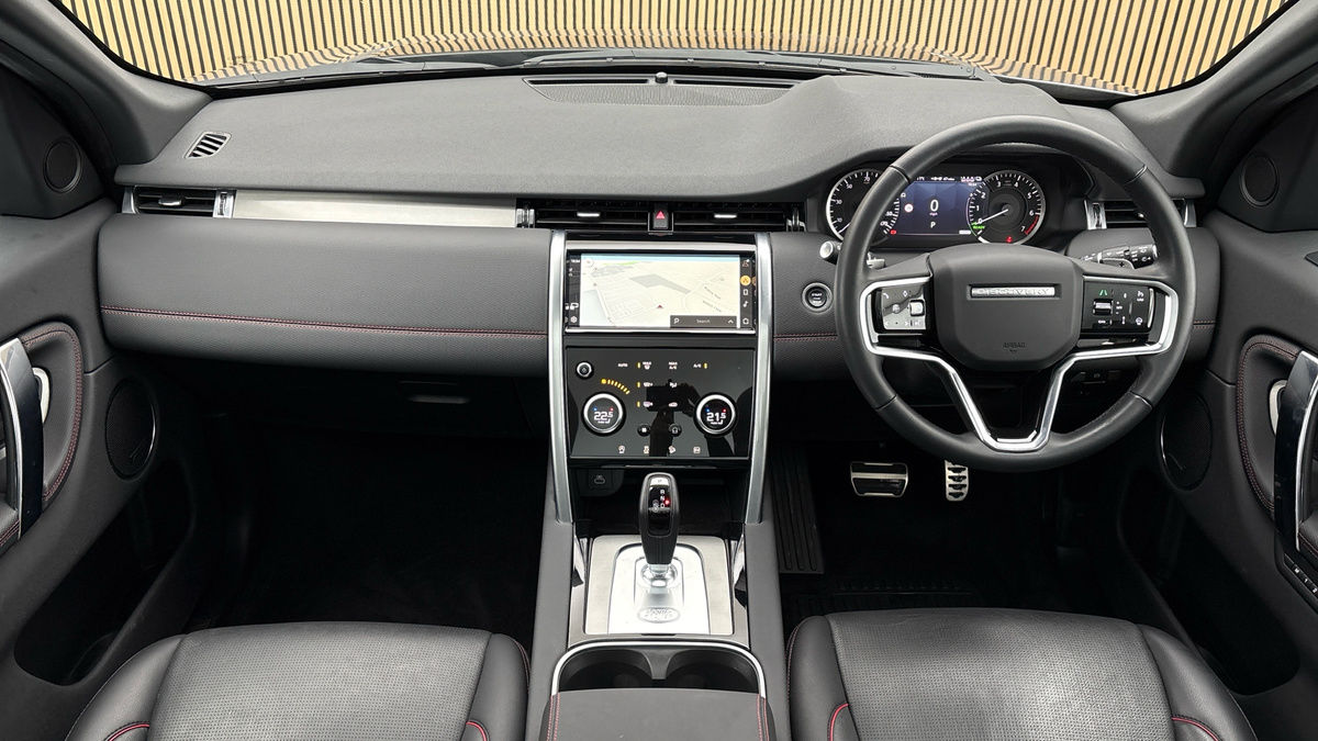 Land Rover Discovery Sport Image 12