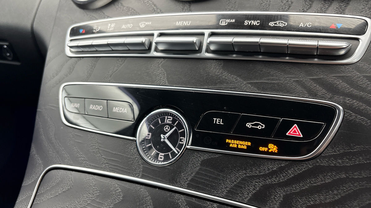 Mercedes-Benz C Class Image 32