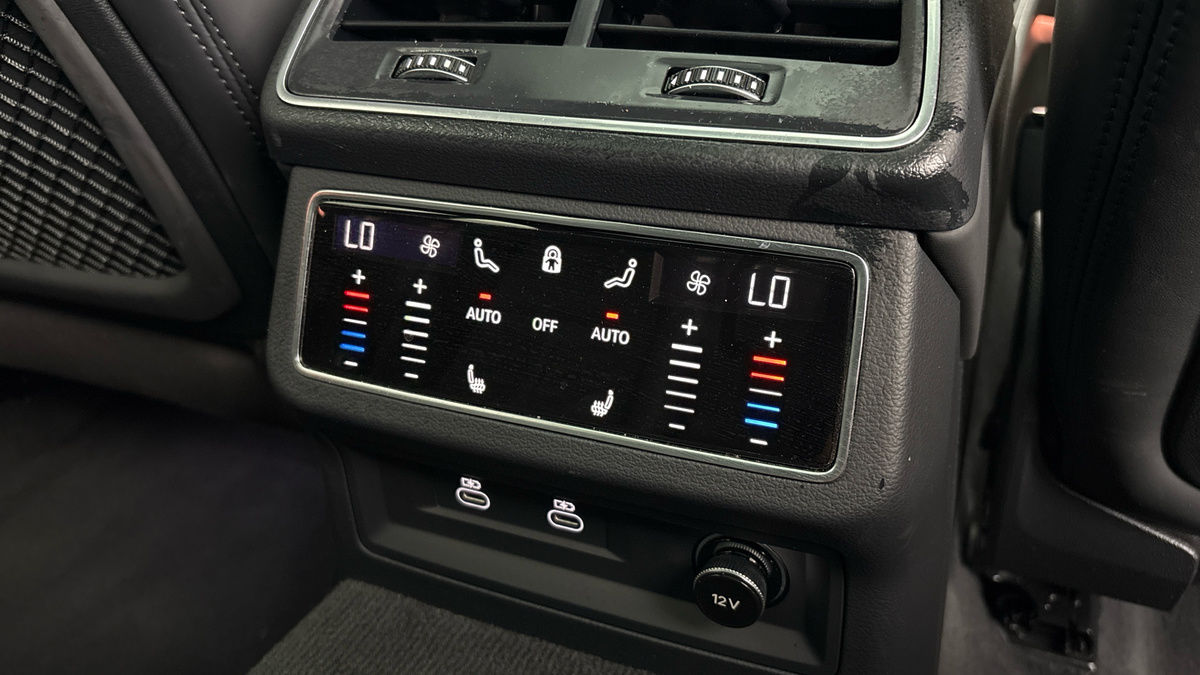 Audi RS6 Avant Image 30