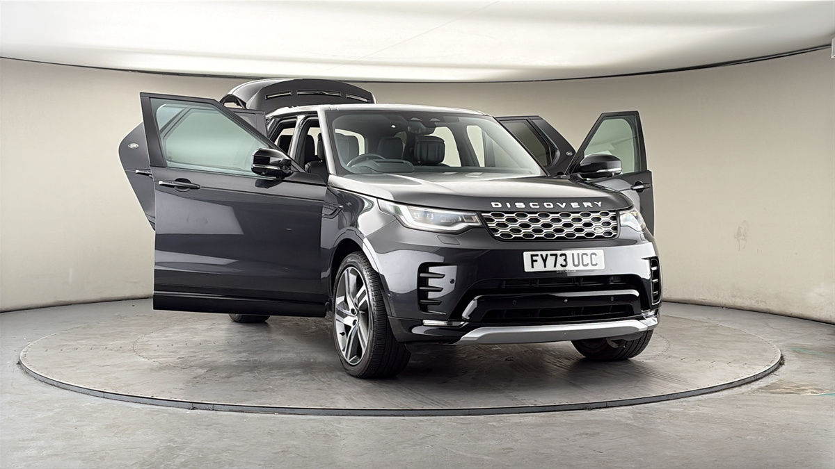 More views of Land Rover Discovery