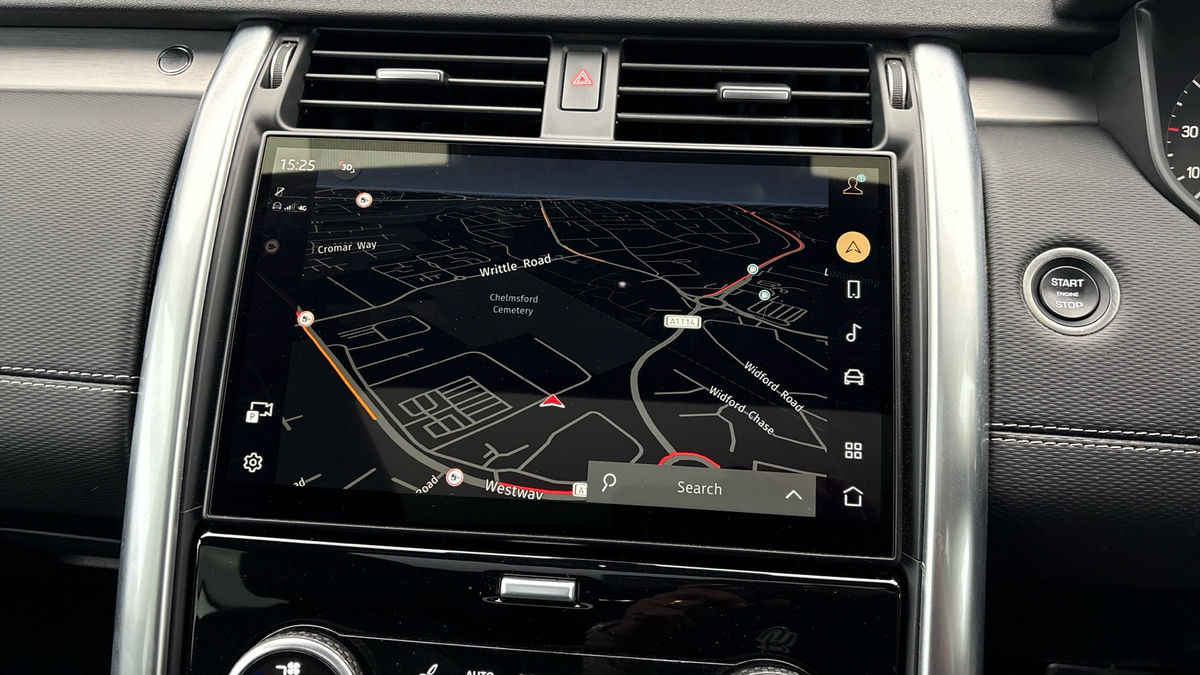 Land Rover Discovery Image 17