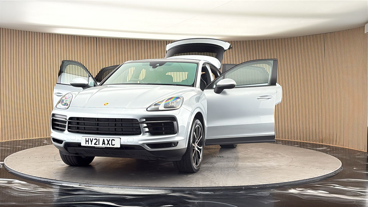 More views of Porsche Cayenne