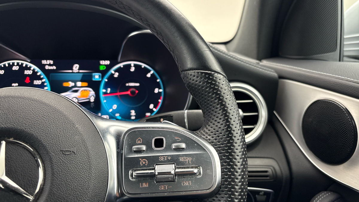 Mercedes-Benz GLC Image 14