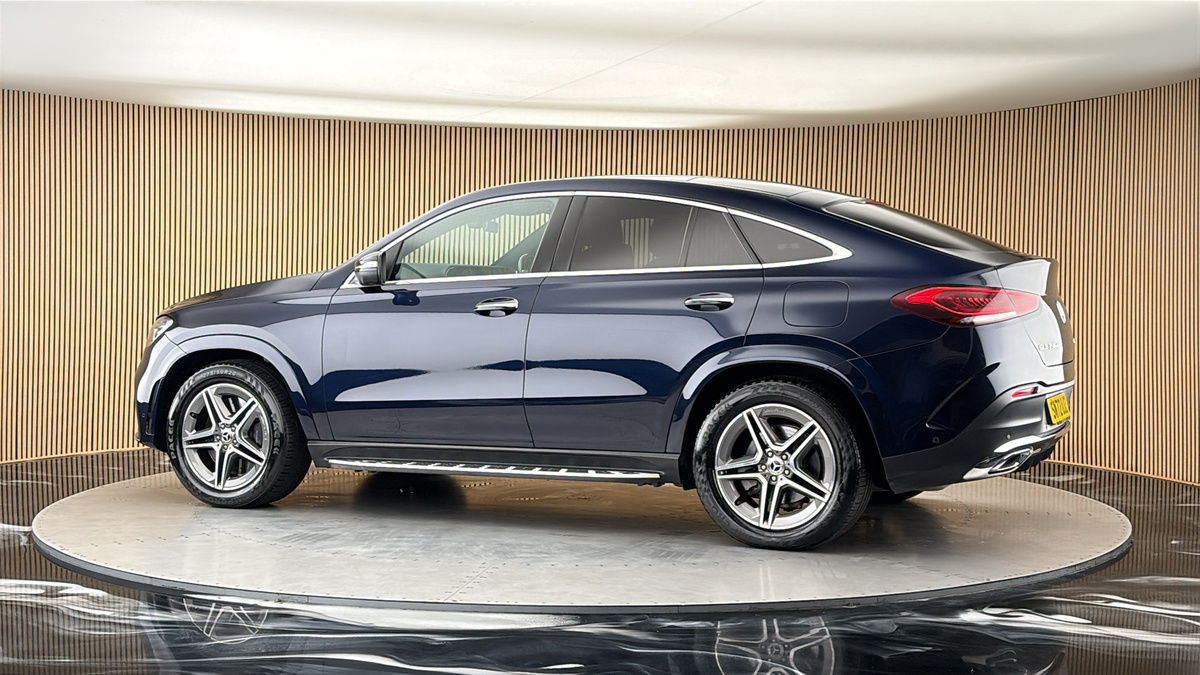 More views of Mercedes-Benz GLE