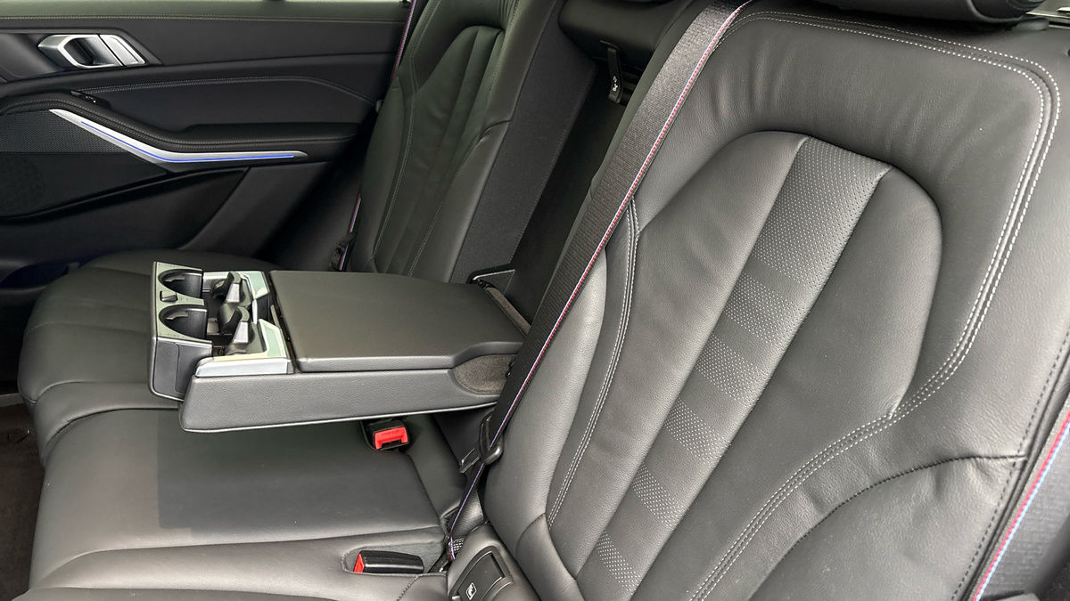 BMW X5 Image 9