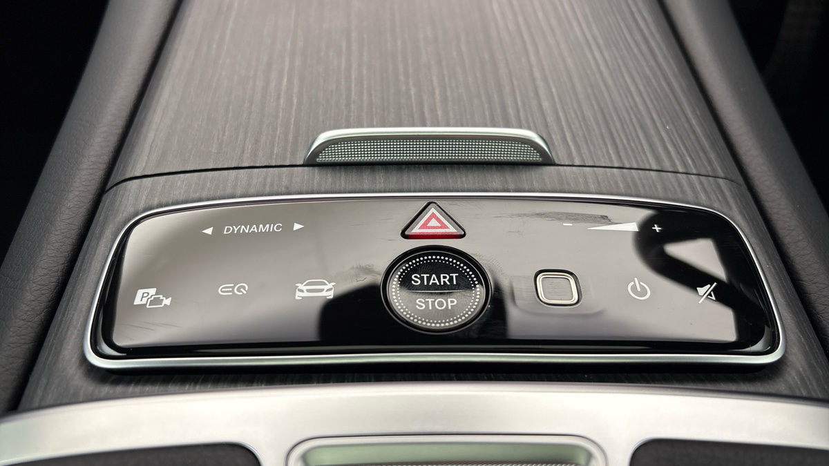 Mercedes-Benz EQE Image 29