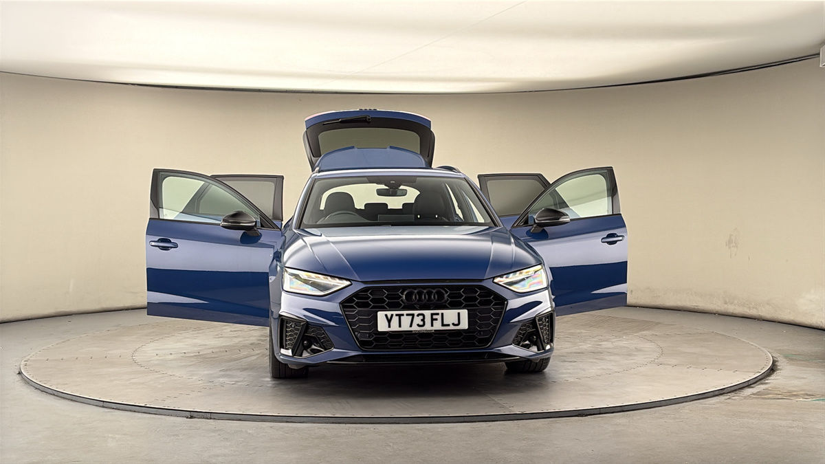 More views of Audi A4 Avant