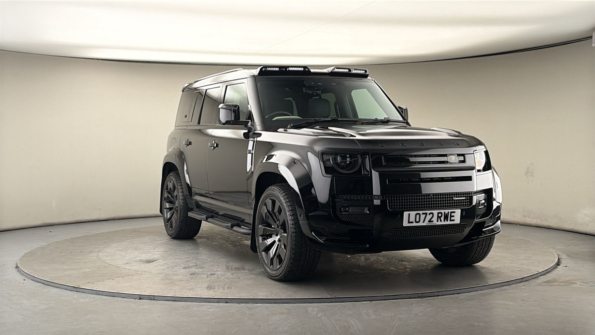 More views of Land Rover Defender 110